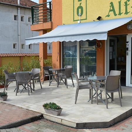Bed and Breakfast Alfréd Panzió à Budapest Extérieur photo