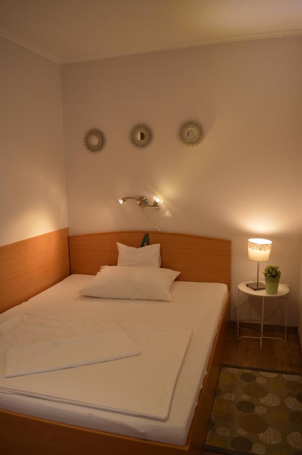 Bed and Breakfast Alfréd Panzió à Budapest Extérieur photo