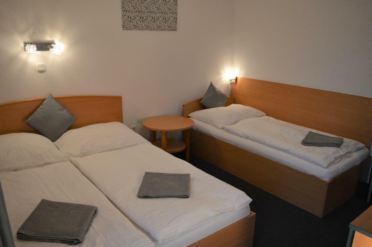 Bed and Breakfast Alfréd Panzió à Budapest Extérieur photo
